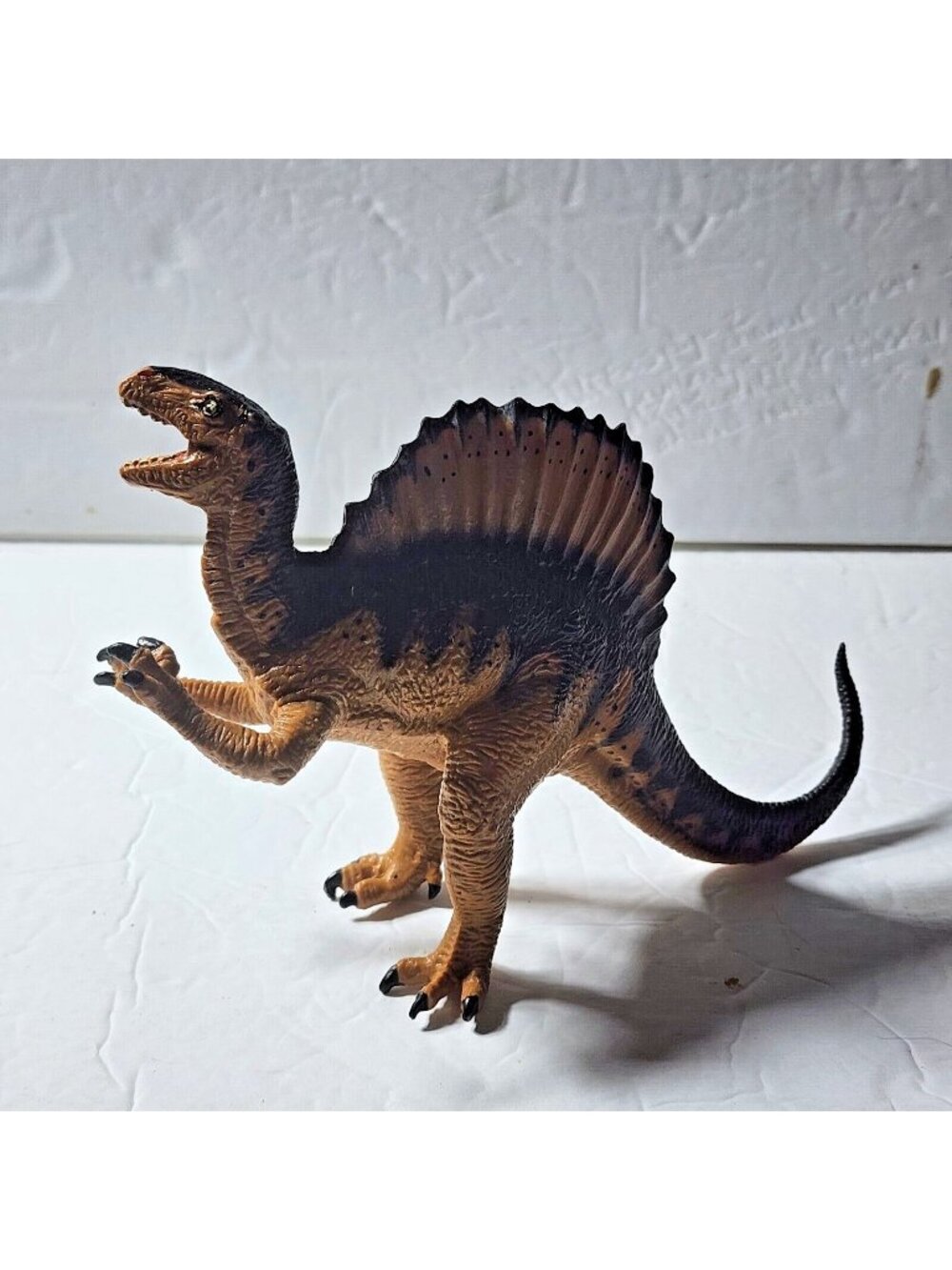 Safari Carnegie Collection Spinosaurus Dinosaur Figure Rubber Vintage 1992 8"